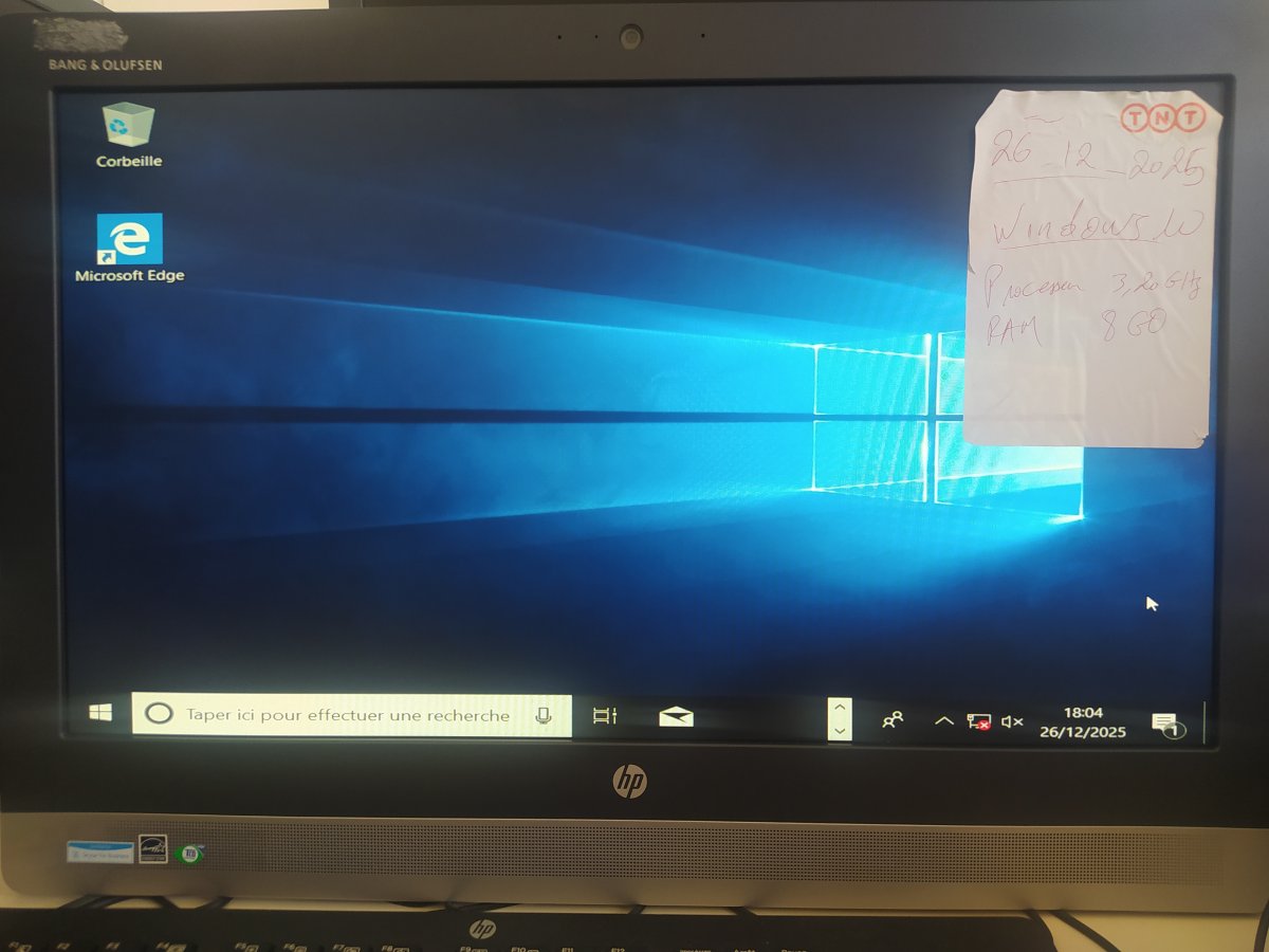 Un ordinateur ou Ecran "Tout-en-un"  (8GO ET 3,20 GHZ)